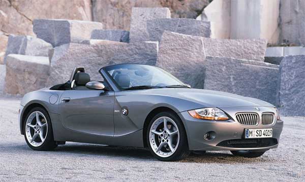 Top 10 Famous Singapore Celebrities And the Cars they Drive